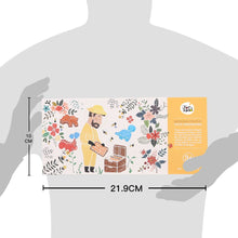 Load image into Gallery viewer, Beeswax Crayons easily bond to the paper, poster or artboard.  12 vibrant colours with different shapes help strengthen kids' drawing skill and operation skill.  Now it's time for drawing! Come on and enjoy crayon drawing with Jar Melo.