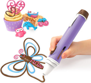Create delicious designs with this chocolate pen featuring Blume, you can draw and mold colourful tasty treats to put on top of cupcakes, biscuits, rice crispy treats and many more, or you can simply have them on their own as a wonderful chocolate design.  Make yummy treats as gifts for your friends and family.  You can fill molds with layers of colour.  All you need to do is add the chocolate to the pen, and draw your very own chocolate designs which harden in minutes.